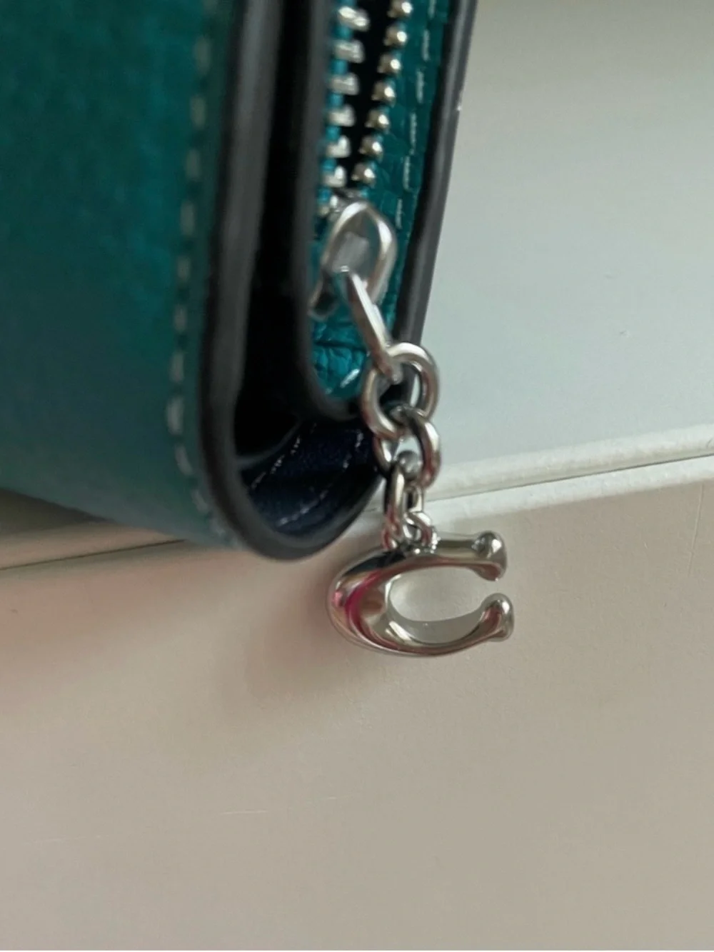 Coach Snap Card Case Wallet Teal Blue Leather With C Charm NWT  *AUTHENTIC*